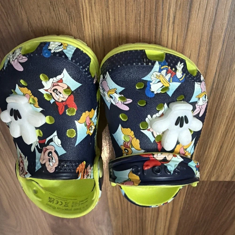 CROCS disney toddler